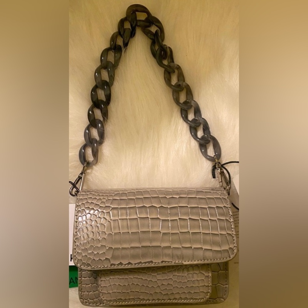 HVISK Handbag Gray Croc Chain Acrylic Matching Croc Strap NWT Vegan